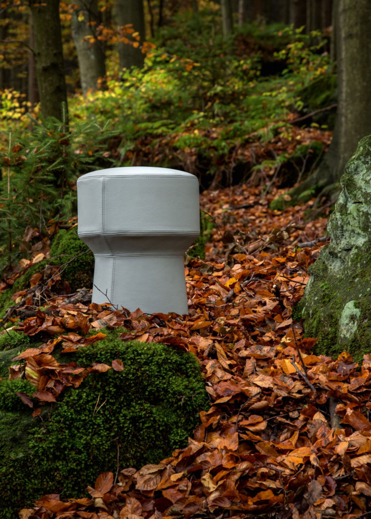 Token Stool | Studio Aisslinger